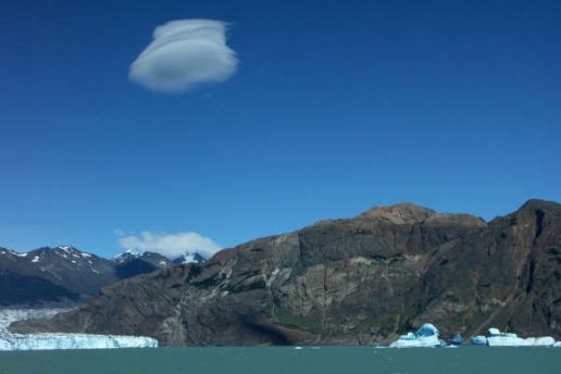 lenticuar clouds over Argentina