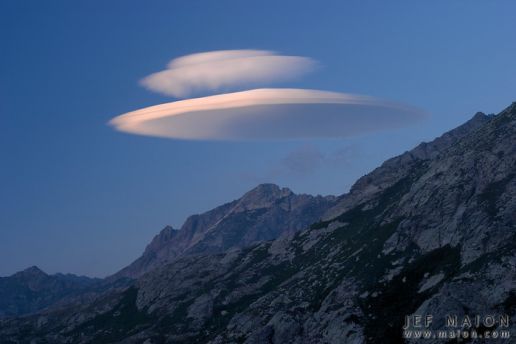 lenticular cloud Corsica, France